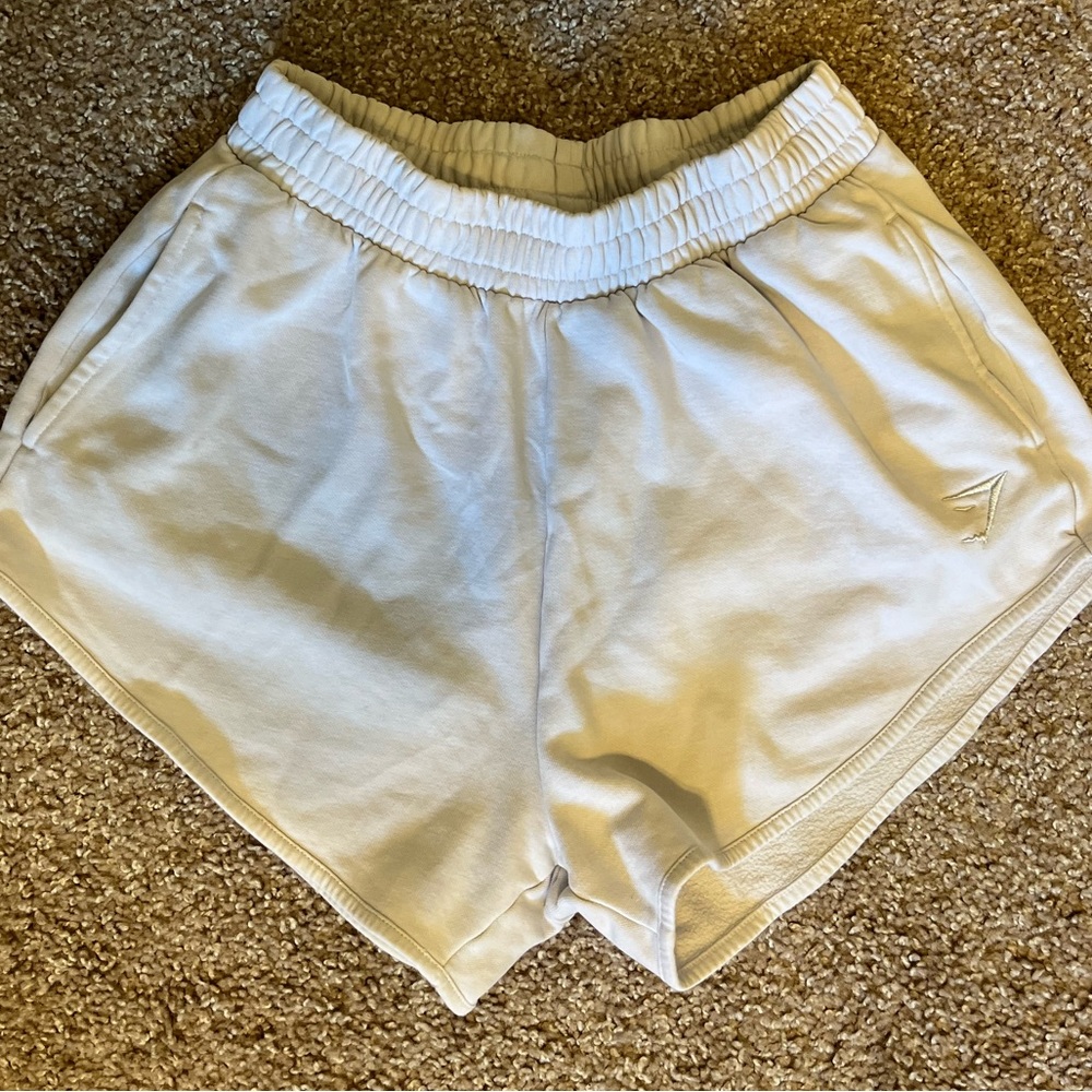 White GYMSHARK sweatpants shorts